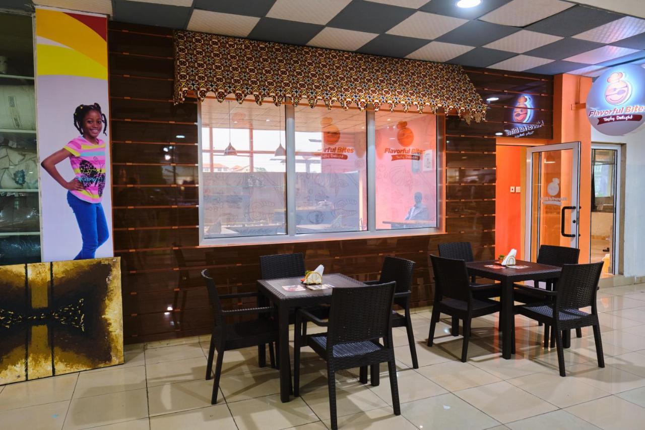 Legon City Mall Short Stay Apartments For Business And Vacation - East Legon Аккра Екстер'єр фото