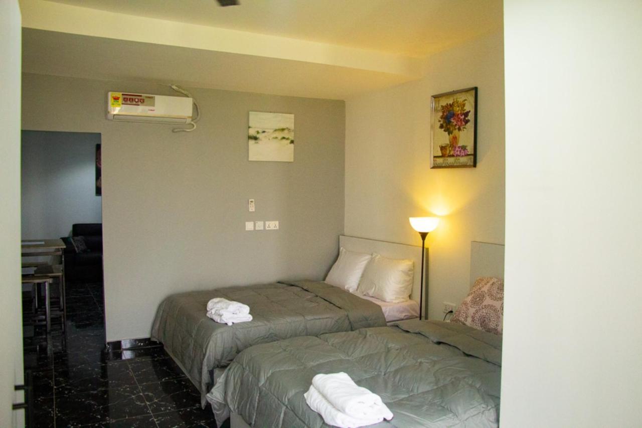 Legon City Mall Short Stay Apartments For Business And Vacation - East Legon Аккра Екстер'єр фото