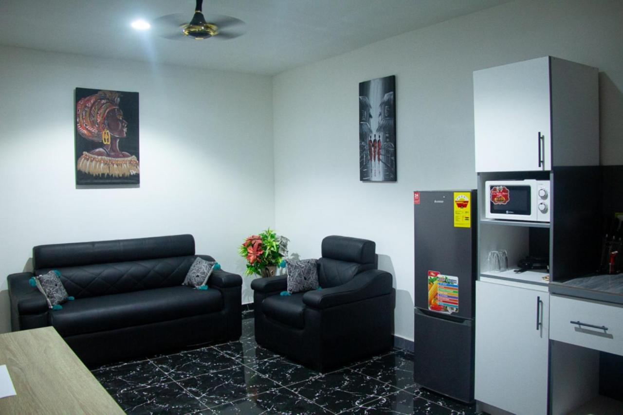 Legon City Mall Short Stay Apartments For Business And Vacation - East Legon Аккра Екстер'єр фото
